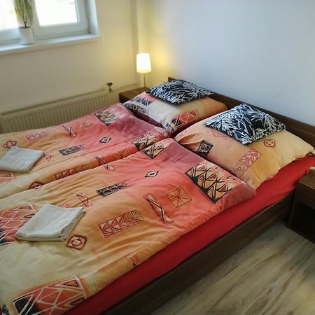 Penzion Kutil Trojanovice Frenštát pod Radhoštěm Dış mekan fotoğraf